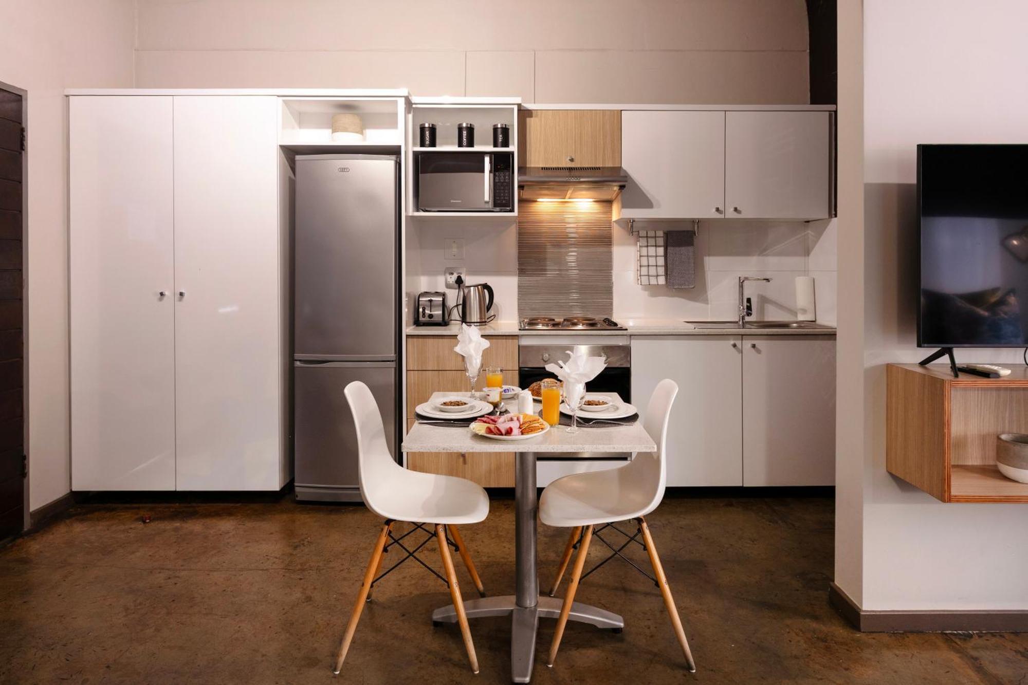 Akanani Apartments Pretoria Bagian luar foto